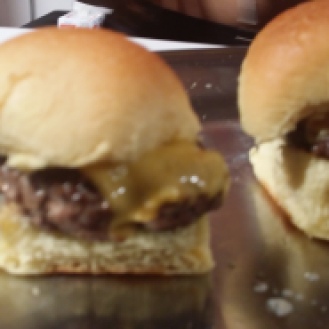 Brindle Room Burger: Dry Aged Buger